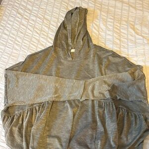 89th + Madison Women’s Olive Green Hooded Chambray Long Sleeve Sweatshirt
